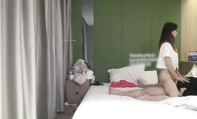 推特約炮大神【胖爺的奇妙之旅】VIP付費合集~偷拍00後的JK絲襪妹妹~清純嫩妹 (1)