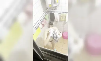 Friend's neighbor's sister taking a bath 2