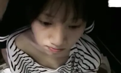 [ข่มขืนจริง] สาวโลลิขาสวยสะโพกสวย ดื่มเหล้าเกินขนาด บอกว่าเวียนหัว ตบต้นขาตัวเองอย่างโมโห และตะโกนว่า “ทำอะไรอยู่!” ตอนที่ถูกลวนลาม