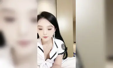 推薦顏值嫩妹【挖挖小土豆】第六彈，無毛饅頭逼流漿,蜜桃臀粉奶粉逼，道具自慰，無套內射 (4)