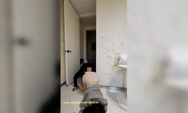 【2025年1月新流】綠帽淫妻癖，頂級身材，肥臀美少婦【h82625h】推特福利，真實偷拍勾引外賣，男技師 (12)