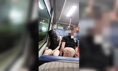 [Strim Baharu pada Januari 2025] Jimat isteri yang tidak setia, badan atas, punggung montok wanita muda yang cantik [h82625h] Kebajikan Twitter, bawa pulang rayuan jujur, juruteknik lelaki (7)