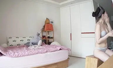 แอบถ่ายน้องสะใภ้ตอนตื่นนอนตอนเช้า เปลี่ยนเสื้อผ้า แต่งหน้า