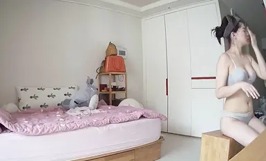 แอบถ่ายน้องสะใภ้ตอนตื่นนอนตอนเช้า เปลี่ยนเสื้อผ้า แต่งหน้า