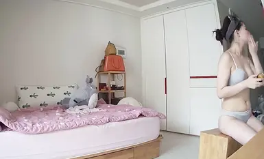 แอบถ่ายน้องสะใภ้ตอนตื่นนอนตอนเช้า เปลี่ยนเสื้อผ้า แต่งหน้า