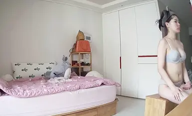 แอบถ่ายน้องสะใภ้ตอนตื่นนอนตอนเช้า เปลี่ยนเสื้อผ้า แต่งหน้า