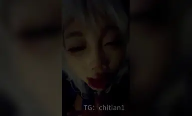 【2025年新品】可盐可甜COS抽像女菩萨【池甜chitian1】纸飞机VIP群福利②，各种露脸性爱，高潮喷水（2）