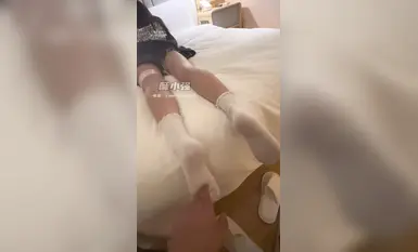 [Silk Foot Ecstasy] แฟนๆ Twitter 280,000 คนของบล็อกเกอร์ Footjob ถุงน่องไหมดั้งเดิม "Su Xiaoqiang" จ่ายเงินเพื่อถ่ายภาพส่วนตัวออฟไลน์ให้กับนางแบบมือสมัครเล่นที่ลูบไล้และเกี้ยวพาราสี [ตอนที่สี่] (2)