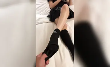 [Silk Foot Ecstasy] Twitter 280,000 peminat stoking sutera asal blogger footjob "Su Xiaoqiang" dibayar untuk penggambaran persendirian di luar talian secara eksklusif untuk model amatur footjob membelai dan menggoda [Episod Keempat] (3)