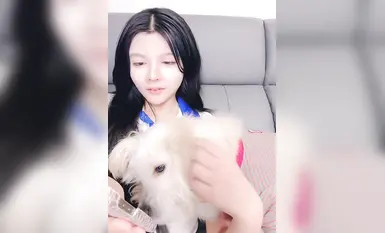 [리틀 폭스] 막 성인이 된 톱모델이 정말 엄청 엄청 젊어요. 외모와 몸매가 두인 인터넷 연예인들 못지않아요. 옷 벗고 관객 유혹해요. 틈이 참 예쁘네요 (3)