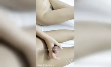 -海角女色狼『雅雅想睡親哥』鑽石貼合集，女追男隔層紗 爆操失禁白漿流一床，淫盪的小逼逼被哥哥操噴了一床的尿 (19)