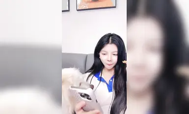 2025年2月新人，正宗饅頭逼，【06妹妹】，極品名器，高顏值美少女，好肥美的鮑魚，還是個人工白虎 (2)