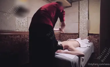 【2024年精品】究极绿帽骚妻【sexcat07】推特福利，猫公任务：户外山顶诱惑实录，按摩店勾引男技师