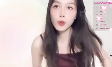 【Stripchat】清純可愛反差眼鏡娘女主播「sydney」鄰家姐姐水超多，跳蛋按摩粉嫩小穴濕潤