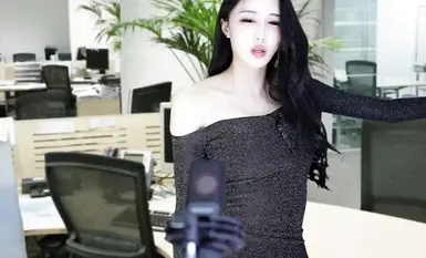 網易CC騷主播【白妖妖】單口相聲【白秘書升職記】2K原版畫質，自導自演，大膽口嗨，勾引老闆，道具自慰 (2)