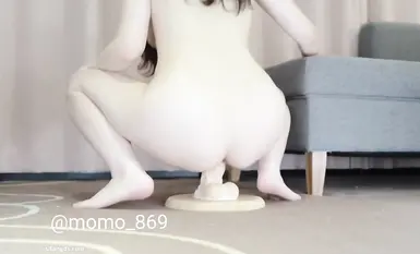 超美粉鮑『momo_869』肛塞肛交雙洞玩弄，騎操暴力後入嬌嫩菊花，土豪專屬性玩物 當成小母狗玩弄羞辱 (12)