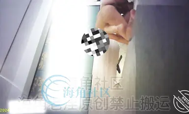 海角父女亂倫11萬粉原創大神【海角老淫】給小丫頭的破處視頻這大奶晃的的我眼暈