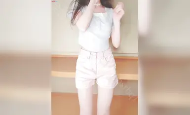 【宅男女神】推特極品福利姬【全世界最好的酒】自言自語的女友酒