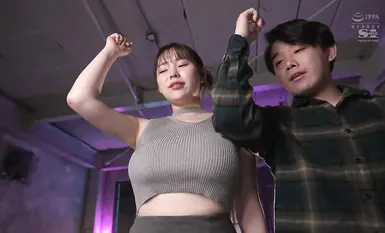 SONE-237 最胸Jカップの4K機材撮影×グラドルの超肉感パイズリ特化風俗 五条恋