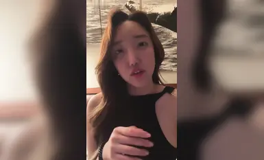 【大韓公司空姐下海流出】175美乳超模身材，勒逼裝緊身服全裸自慰