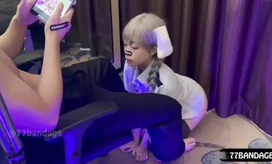 極品顏值反差少女『創可貼貼』飢渴小母狗主動含住肉棒求操，越用力操她她越興奮_叫床騷的不是一般