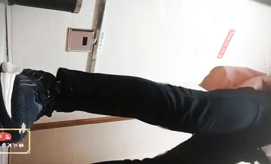 浅夹哥哥的心，全程露脸风骚小妹穿着漏奶情趣装诱惑狼友，互动撩骚听指挥