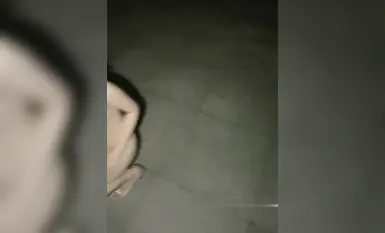 OSTP1185_Lolita kecil jingga mendedahkan dirinya dalam hubungan seks luar lewat malam, merangkak di tepi jalan dengan kolar untuk memberi tuannya blowjob dan kemudian seks dubur, persaingan penggetar bogel dan perhambaan