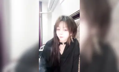 顶级颜值反差婊，下海大秀直播，酒店开房被大哥无套猛干(10)