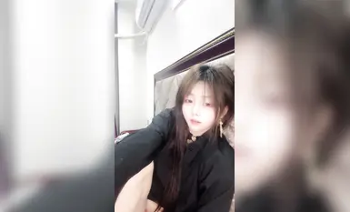 顶级颜值反差婊，下海大秀直播，酒店开房被大哥无套猛干(10)