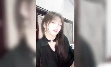 頂級顏值反差婊，下海大秀直播，酒店開房被大哥無套猛干 (11)