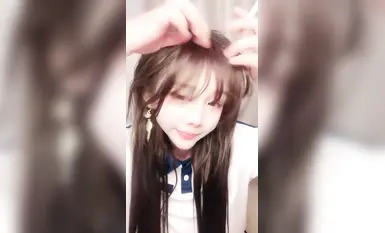 頂級顏值反差婊，下海大秀直播，酒店開房被大哥無套猛干 (18)