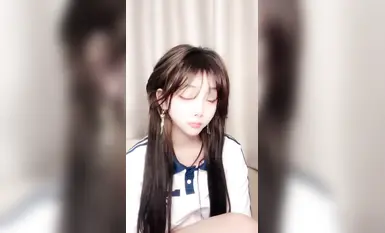 頂級顏值反差婊，下海大秀直播，酒店開房被大哥無套猛干 (18)