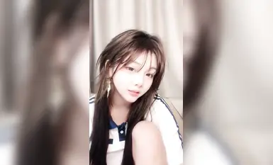 Perempuan jalang kontras kecantikan terkemuka, pergi ke laut untuk menunjukkan secara langsung, mendaftar masuk ke dalam bilik hotel dan disetubuhi oleh abang tanpa kondom (21)