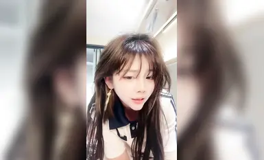 頂級顏值反差婊，下海大秀直播，酒店開房被大哥無套猛干 (26)