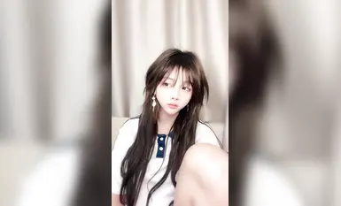 一流の美貌のコントラスト雌犬、ライブショー、ホテルの部屋、そして兄貴にコンドームなしで犯される（28）