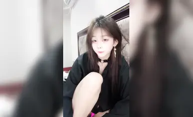 顶级颜值反差婊，下海大秀直播，酒店开房被大哥无套猛干(6)