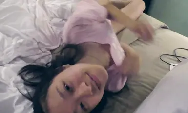 เหตุเกิดที่โรงเรียนหญิงไคหยาง ครูต่างชาติสาวผมหางม้าแฝดสวมชุดสาวใช้สุดเซ็กซี่ ถูกครูต่างชาติฝึกสอนและมีเซ็กส์ในท่าต่างๆ! (3)