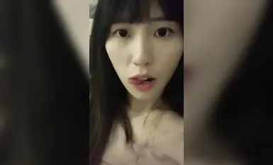 真實顏值母狗自慰自拍泄密 (1)