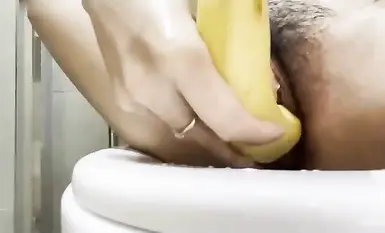 オーガズムの最中に絶え間なくうめき声や呻き声を上げながらオナニーする、厳選された雌犬のコレクション。これは、いつもは高慢ちきな小さな妖精のままなのでしょうか? （３）