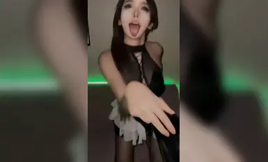 阿黑颜母狗合集，白眼吐舌高潮脸，舌头十分灵活，这小弟弟被裹住该有多爽！ (2)