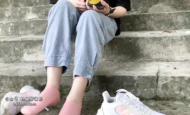 见新摄影妙脆脚素人学生足模恋足丝袜棉袜裸足秀合集2 (4)