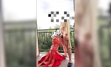 劲爆反差性感尤物『兔兔』及其闺蜜VIP群秀禾群婚纱露脸口交啪啪，唯美性感婚纱新娘超级反差完整版福利① (4)