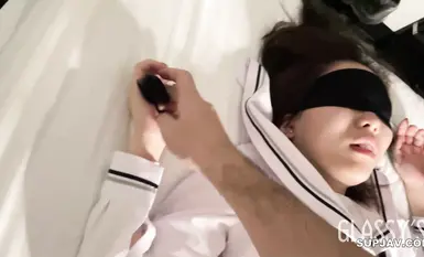 FC2-PPV-4634160-42 #11 对18岁美丽丰满女性连续射精│GLASSY'S