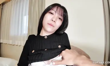 FC2-PPV-4625703 4日まで1090pt!!　初撮り※20歳/147cm/38kg 美容ガク生　「イク!! もっとして!!♡」腹筋エロボディーを29歳商社マンの太マラで突きまくる　一緒に中イキ中ダシ