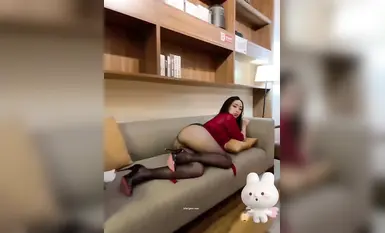 肥臀小騷貨『兔兔』最新VIP電報群私拍 衛生間口爆吞精 野外黑絲美臀露出啪啪 肥臀讓人慾罷不能