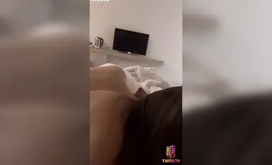 Koleksi terkini dongeng kecil yang kontras "Raja Kentut Kecil" dengan wajahnya terdedah, Ke Yu Ke Luo menunjukkan wajahnya yang sempurna dan disentuh dengan kuat sehingga setiap kali dia disentuh dia begitu dalam (1)