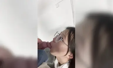 顏值嫩妹【採花小盜(caihuaxiaothief)】被主人圈養的小母狗,露出，聖水 (4)