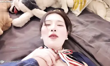 [Blogger tapak luar - Little Wildcat (Kiki2025)] Dewi selebriti Internet, plot tersuai, seks tanpa perlindungan dan krim untuk pramugari!