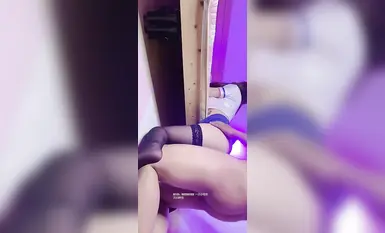 空姐情趣誘惑爆乳挺翹蜜臀完美呈現_碩大肉棒爆射飽滿白虎蜜桃穴