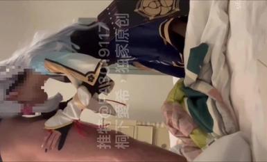 喜欢cos的小母狗嫩妹『桐下爱希』神里凌华